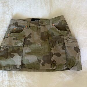 ANIMARI CAMO MINI SKIRT
